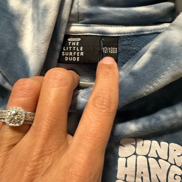 The little surfer dude hoodie - Picture 3 of 4